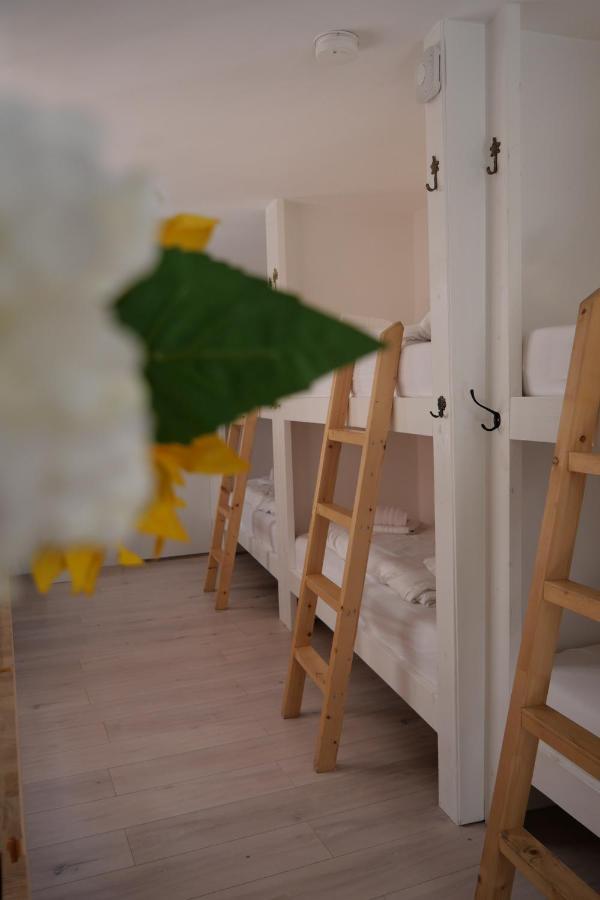 Tiny Private City Rooms Гарлем Экстерьер фото