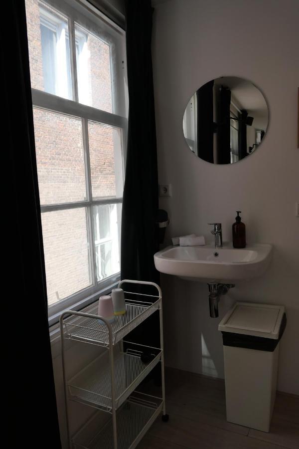 Tiny Private City Rooms Гарлем Экстерьер фото